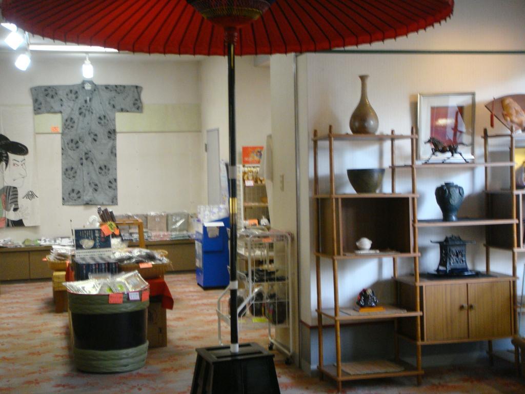 Jukeiso Hotel Hatsukaichi Bagian luar foto