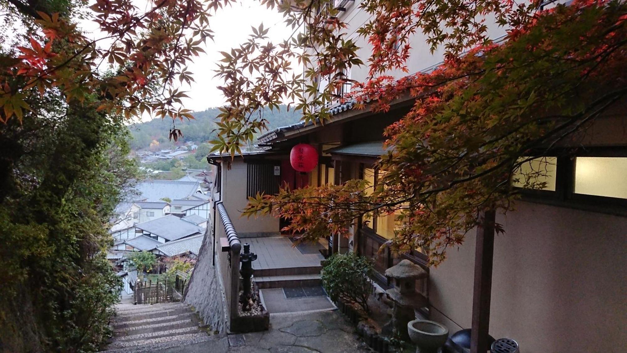 Jukeiso Hotel Hatsukaichi Bagian luar foto