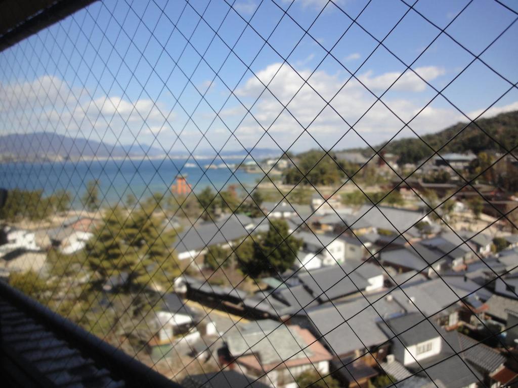 Jukeiso Hotel Hatsukaichi Bagian luar foto