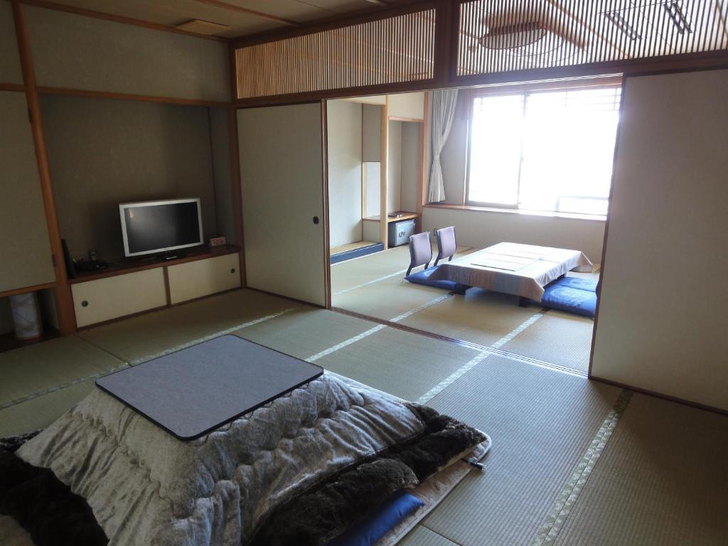 Jukeiso Hotel Hatsukaichi Ruang foto