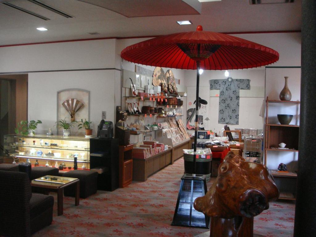 Jukeiso Hotel Hatsukaichi Bagian luar foto